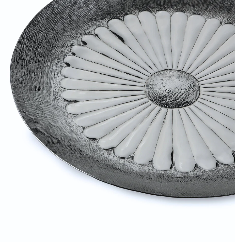 Flower Platter with Hammer Decorative - Image 3
