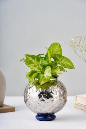 Leaf Vase Large – Elegant Stainless Steel Home Decor - Image 6