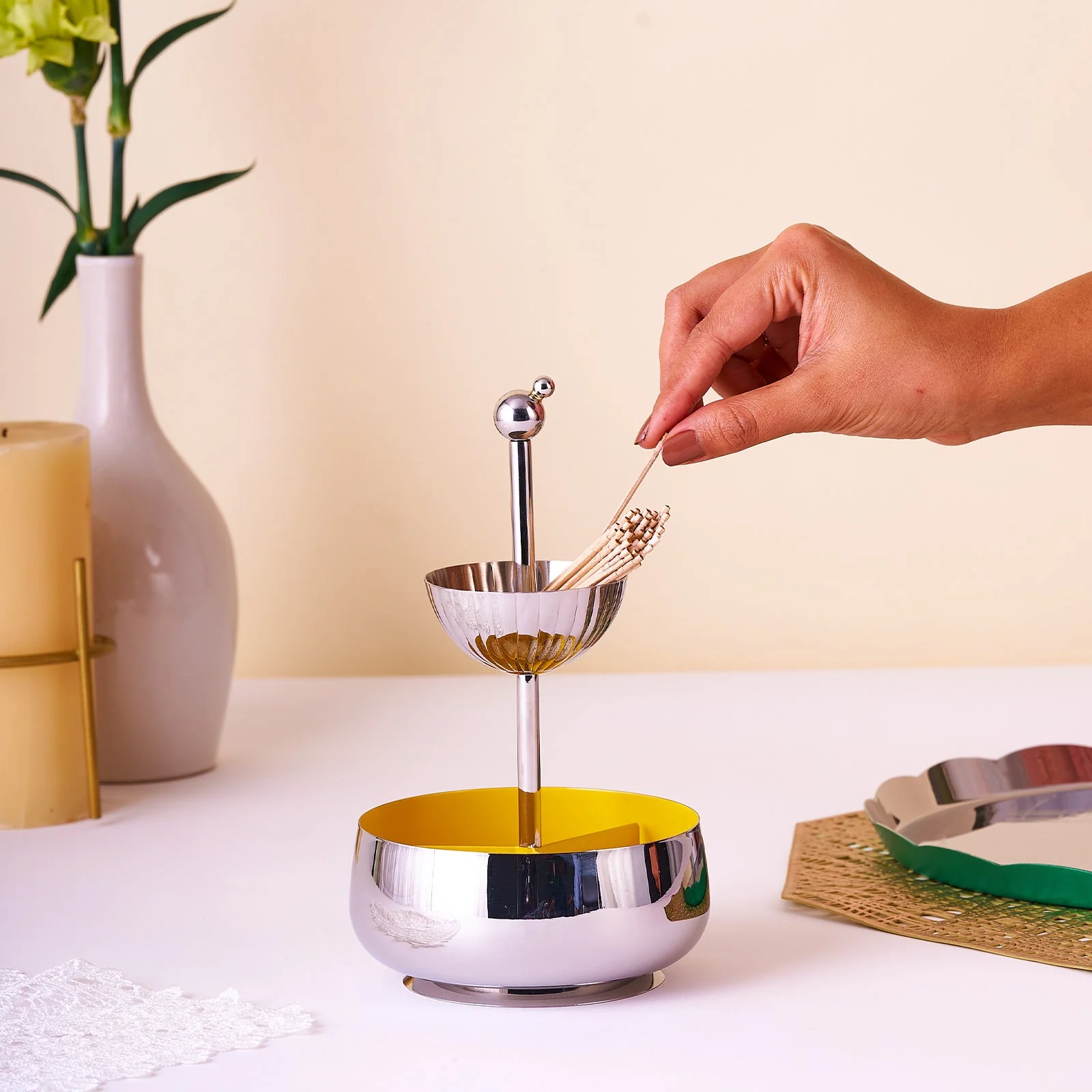 Dancing Doll Tea Caddy | Yellow - Image 9